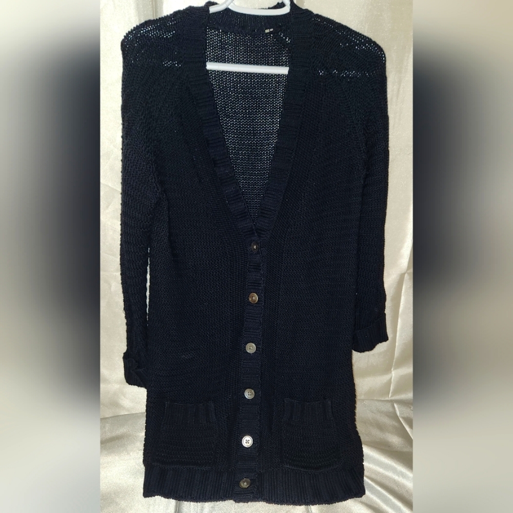 Vintage navy long cable knit sweater size medium